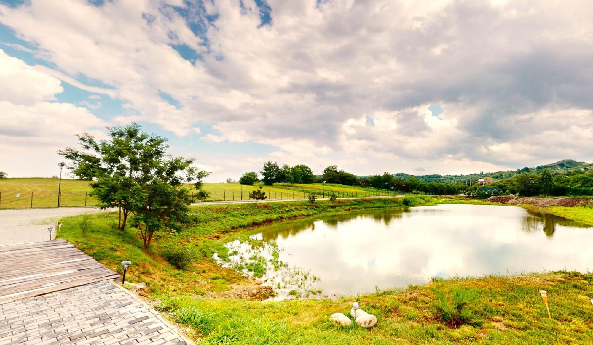 Mountain Lake Jbs Ξενοδοχείο Φωξάνη Εξωτερικό φωτογραφία